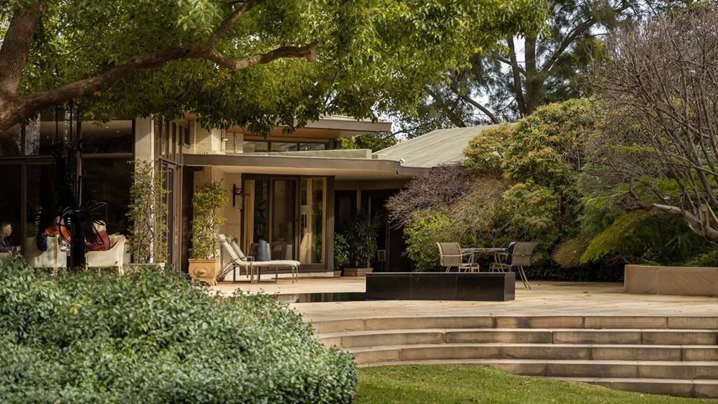 Billionaire couple sells Toorak mansion for $51.5 million