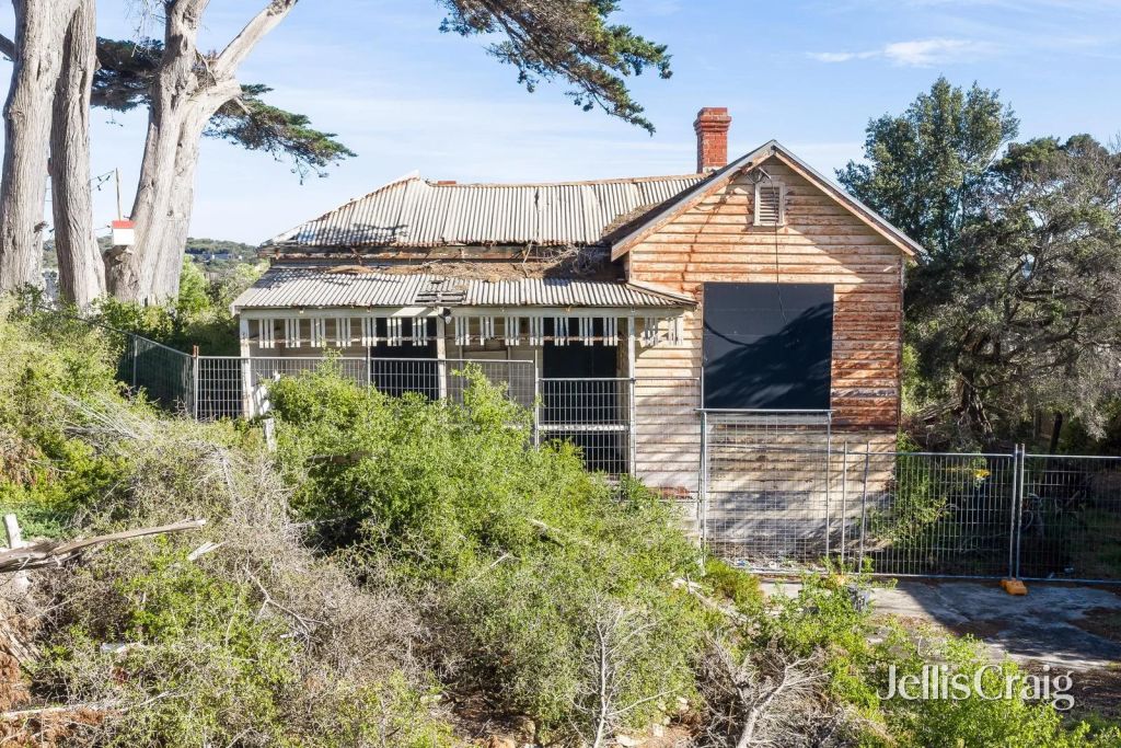 Boarded up and vacant for 30 years, mysterious 123-year-old Sorrento shack listed for sale